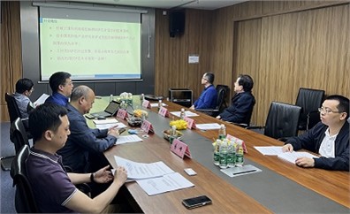 湖南省政協(xié)副主席、工商聯(lián)主席張健一行蒞臨進(jìn)芯電子指導(dǎo)工作